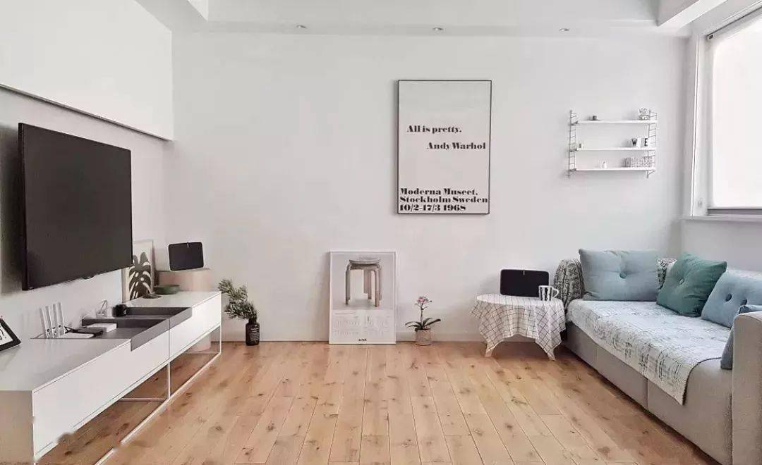 裝修施工：粉刷墻面是用滾輪粉刷還是用機(jī)器噴涂？哪種更好？